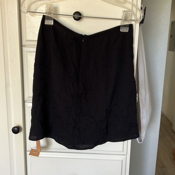 NWT Reformation black Aloma mini skirt - Picture 5 of 6